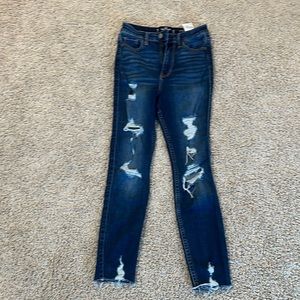 Hollister Ultra High-Rise Crop Super skinny jeans